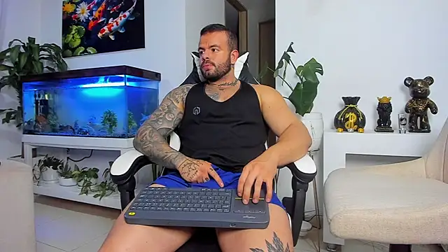 Johnnygrayson1 online show from September 28, 1:11 am