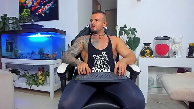 Johnnygrayson1 online show from October 29, 12:02 am