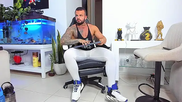 Johnnygrayson1 online show from December 18, 1:11 am