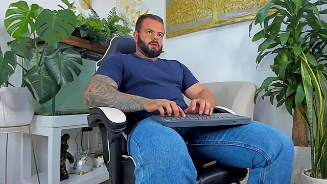 Johnnygrayson1 online show from April 1, 1:28 am