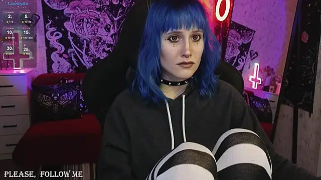 little Elika online show from January 19, 8:51 pm