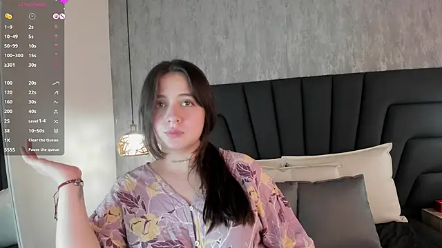 Snapshot of Sabrina_Lennox chatting on February 8, 7:38 pm Sabrina Lennox online show from February 8, 7:38 pm