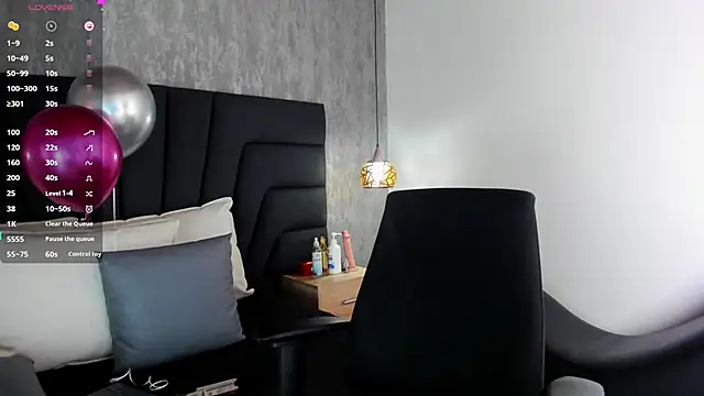 Snapshot of Sabrina_Lennox chatting on February 15, 8:22 pm Sabrina Lennox online show from February 15, 8:22 pm