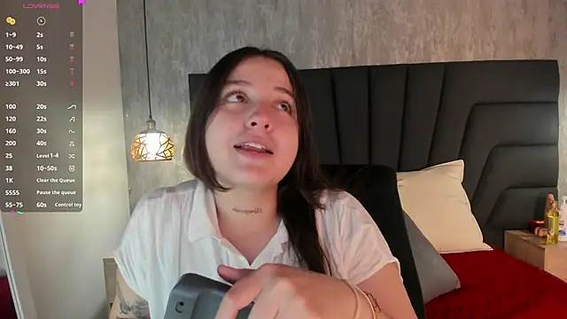Snapshot of Sabrina_Lennox chatting on February 18, 7:30 pm Sabrina Lennox online show from February 18, 7:30 pm