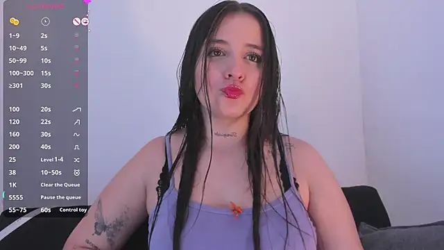 Sabrina Lennox online show from May 30, 6:27 pm