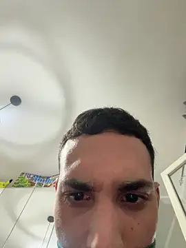 Snapshot of ciokoleit chatting on December 21, 6:48 pm ciokoleit online show from December 21, 6:48 pm