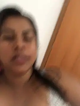 Snapshot of lollitta-33677 chatting on January 2, 10:01 pm lollitta-33677 online show from January 2, 10:01 pm