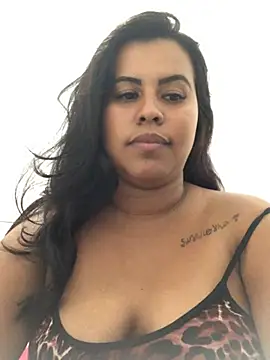 Snapshot of lollitta-33677 chatting on January 5, 11:01 pm lollitta-33677 online show from January 5, 11:01 pm