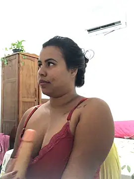 Snapshot of lollitta-33677 chatting on January 10, 8:04 pm lollitta-33677 online show from January 10, 8:04 pm