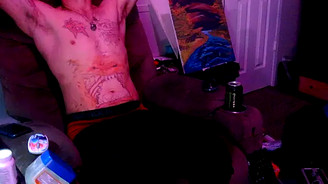 Snapshot of TheOneYouLove69 chatting on March 19, 12:59 am TheOneYouLove69 online show from March 19, 12:59 am