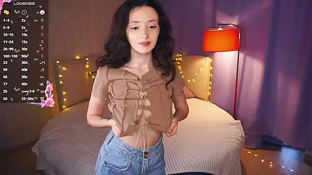 Snapshot of CuteFeret chatting on January 18, 7:28 am CuteFeret online show from January 18, 7:28 am