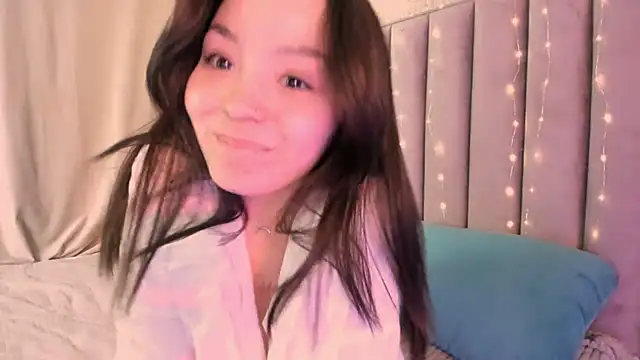 Snapshot of TaiteGloss chatting on March 9, 10:19 pm TaiteGloss online show from March 9, 10:19 pm