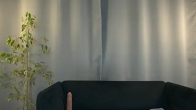 Snapshot of weshycouple chatting on March 15, 7:05 pm weshycouple online show from March 15, 7:05 pm
