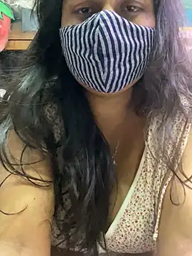 HaaniKaur online show from March 3, 7:32 am