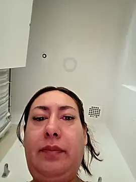 xLadyScarlettx online show from April 17, 12:30 pm