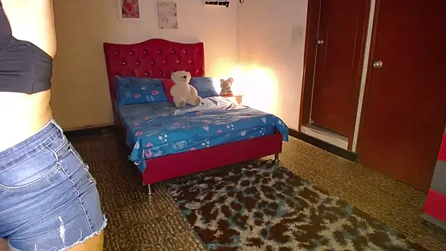 danielle rose 1 online show from February 11, 2:11 pm