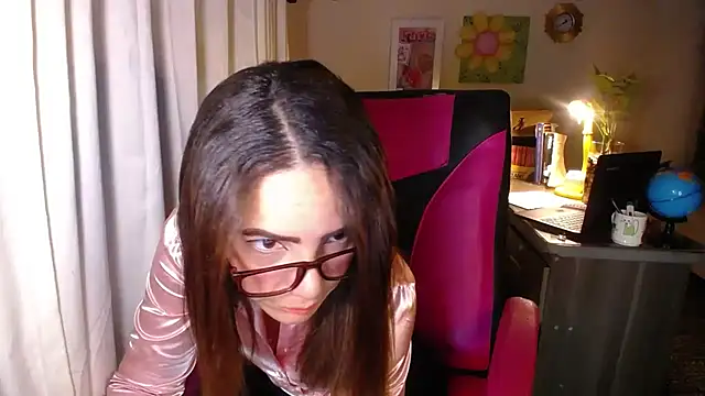 danielle rose 1 online show from May 26, 2:35 pm