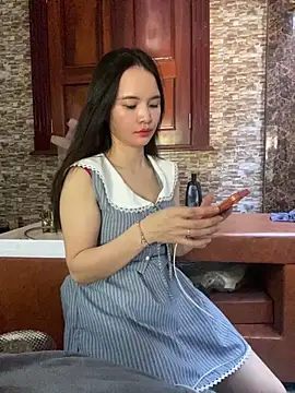 LiLi-Kirix99 online show from June 4, 4:18 am
