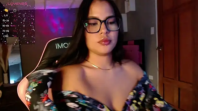 Snapshot of alexa_kei chatting on October 14, 6:52 pm alexa kei online show from October 14, 6:52 pm