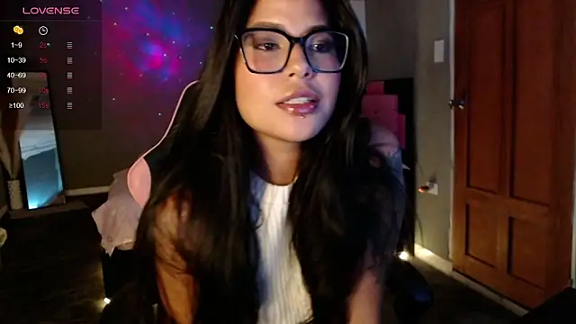 Snapshot of alexa_kei chatting on October 23, 7:01 pm alexa kei online show from October 23, 7:01 pm