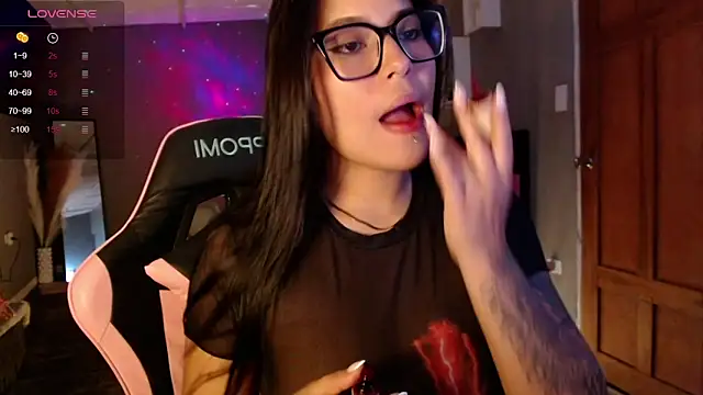 Snapshot of alexa_kei chatting on November 6, 7:15 pm alexa kei online show from November 6, 7:15 pm