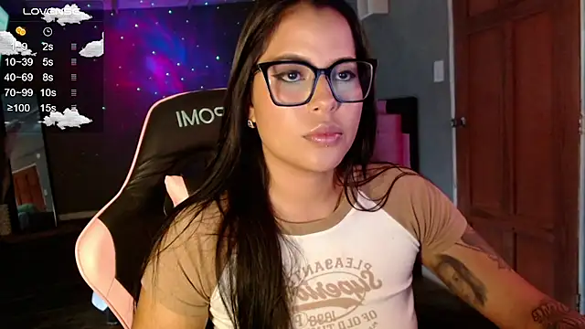 Snapshot of alexa_kei chatting on December 3, 6:39 pm alexa kei online show from December 3, 6:39 pm