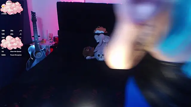 Snapshot of Theprojectsaraa chatting on December 5, 11:18 pm Theprojectsaraa online show from December 5, 11:18 pm