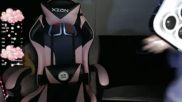 Snapshot of Theprojectsaraa chatting on October 30, 1:12 pm Theprojectsaraa online show from October 30, 1:12 pm