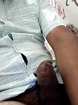 Snapshot of Ithamar89 chatting on October 10, 12:53 am Ithamar89 online show from October 10, 12:53 am