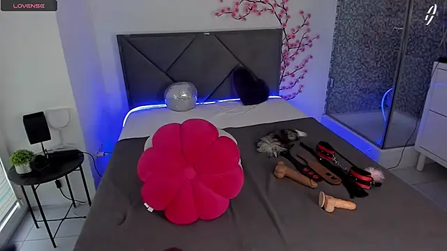 CassieEvans online show from September 30, 5:34 am