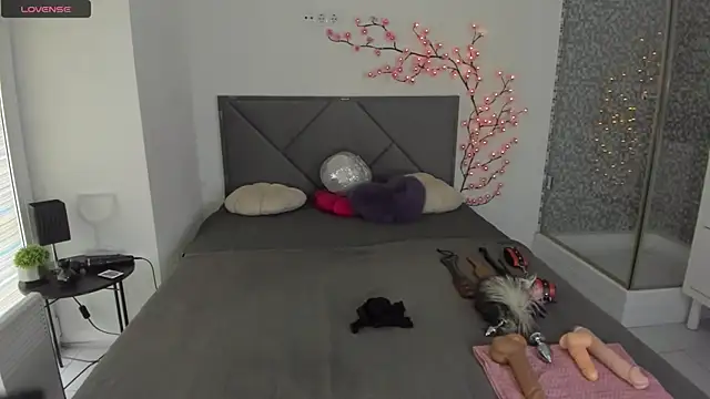 CassieEvans online show from March 3, 6:52 am