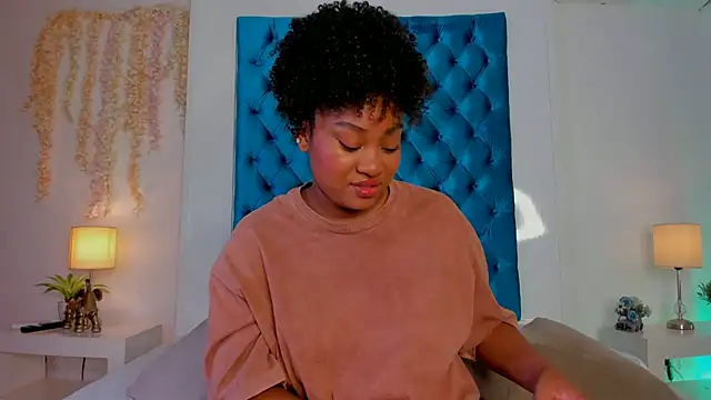Snapshot of ohrianagibson chatting on May 6, 10:48 pm ohrianagibson online show from May 6, 10:48 pm