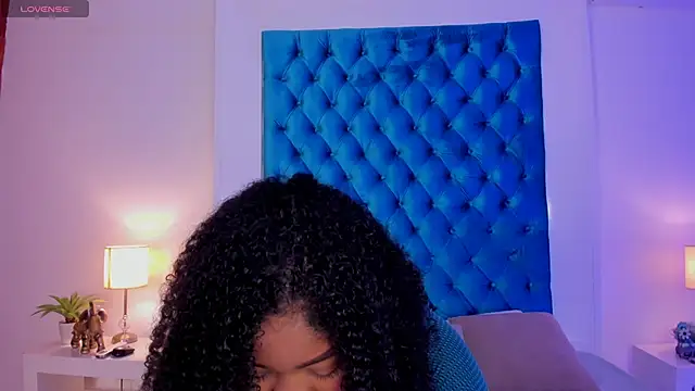 Snapshot of ohrianagibson chatting on May 8, 10:37 pm ohrianagibson online show from May 8, 10:37 pm