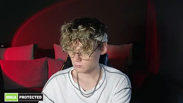 Keytaro online show from April 10, 5:34 am