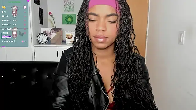 Marce 22 online show from December 15, 12:28 pm