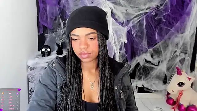 Marce 22 online show from October 15, 4:40 pm