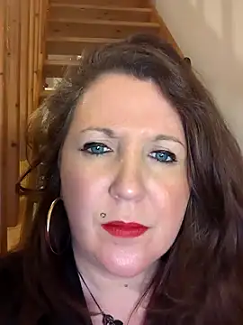 Snapshot of Candy-Desire chatting on February 15, 8:22 pm Candy-Desire online show from February 15, 8:22 pm