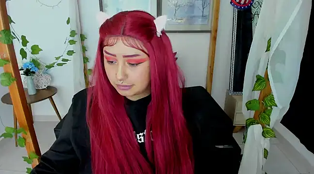 lussyevans24 online show from January 18, 4:59 am