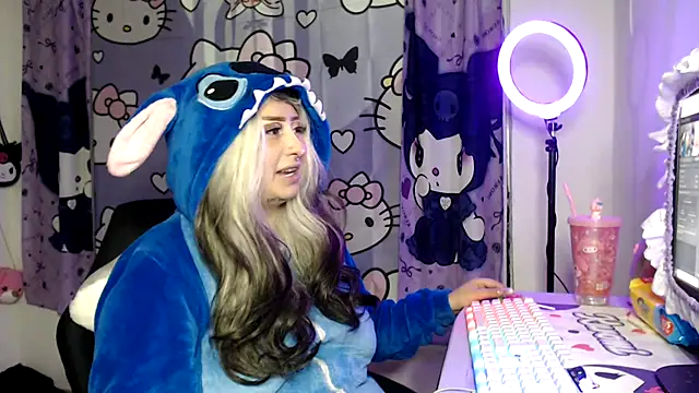 lussyevans24 online show from November 11, 3:50 am