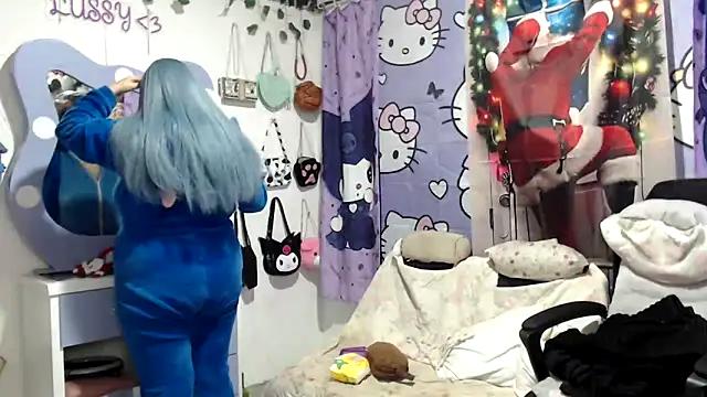 lussyevans24 online show from December 21, 6:31 am