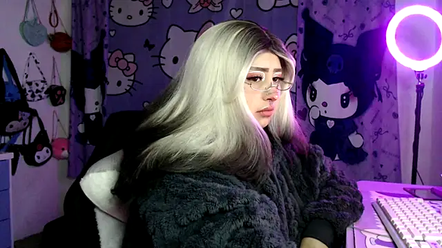 lussyevans24 online show from March 20, 3:55 am