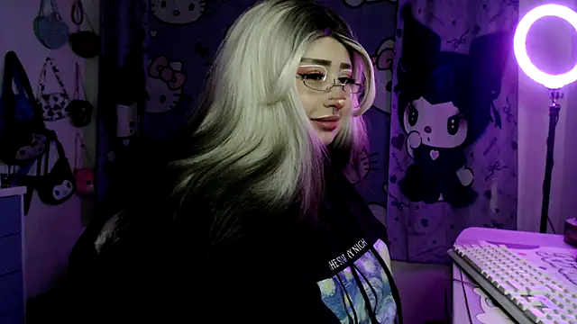 lussyevans24 online show from March 23, 4:16 am