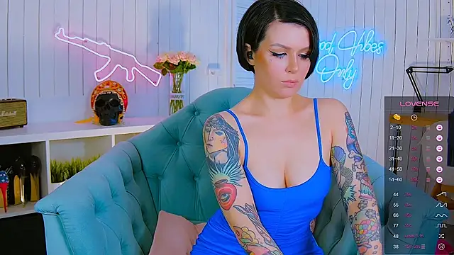 My toys pink online show from March 3, 9:26 pm