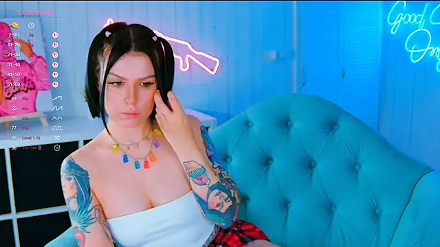 My toys pink online show from October 22, 4:35 am