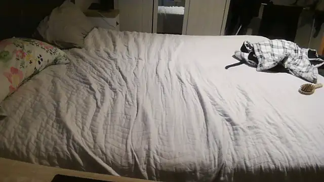 Snapshot of margotgra82 chatting on December 12, 5:59 pm margotgra82 online show from December 12, 5:59 pm