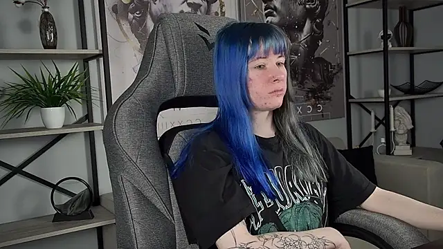 LexiWenford online show from April 16, 2:56 am