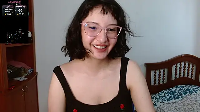 Snapshot of alexaa08 chatting on October 27, 1:15 pm alexaa08 online show from October 27, 1:15 pm