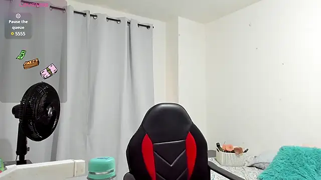 Snapshot of Sanddi_milff chatting on February 2, 1:41 pm Sanddi milff online show from February 2, 1:41 pm