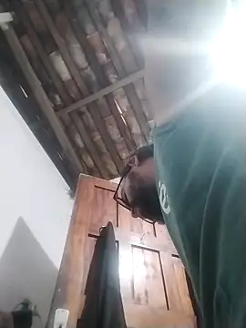 Snapshot of DomPicasso88 chatting on December 22, 1:08 pm DomPicasso88 online show from December 22, 1:08 pm