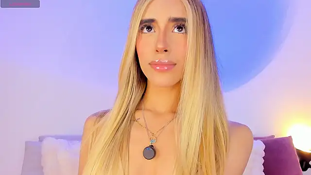 StormiRusso online show from February 26, 12:31 am